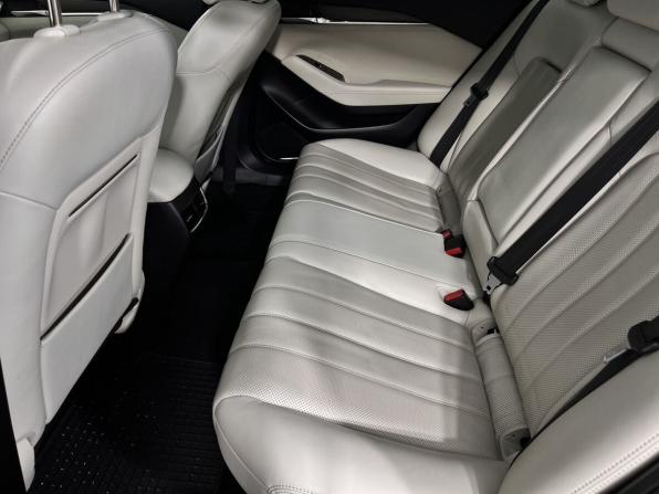 Mazda 6 III (GJ) Рестайлинг 2 с пробегом 2018 года, цена 2 270 000 рублей, 152000 км, седан, Автокод Объявления
