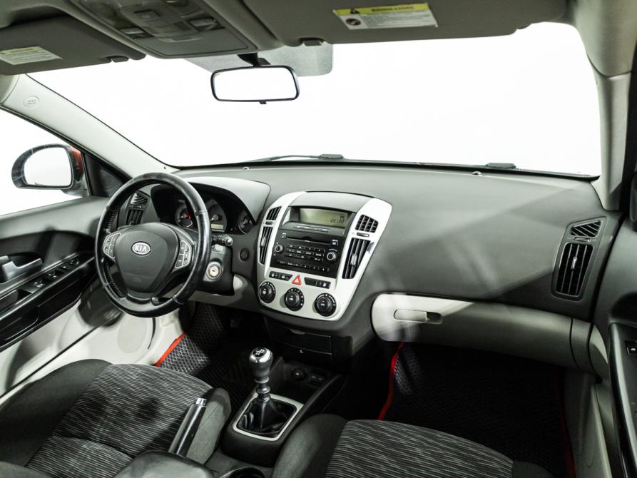 Kia Ceed I Санкт-Петербург  - изображение 9