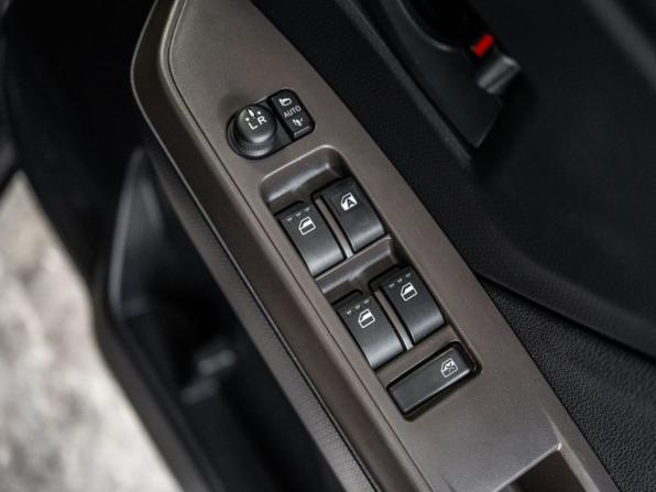 Toyota Roomy I Рестайлинг с пробегом 2022 года, цена 1 015 000 рублей, 56000 км, микровэн, Автокод Объявления