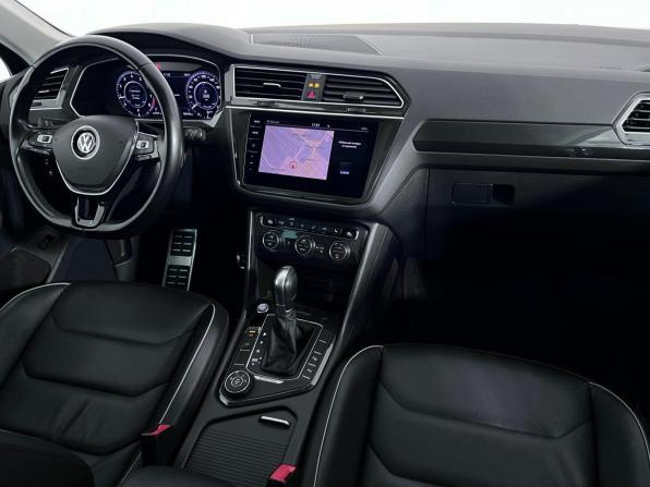 Volkswagen Tiguan II с пробегом 2018 года, цена 3 000 000 рублей, 100480 км, внедорожник, Автокод Объявления