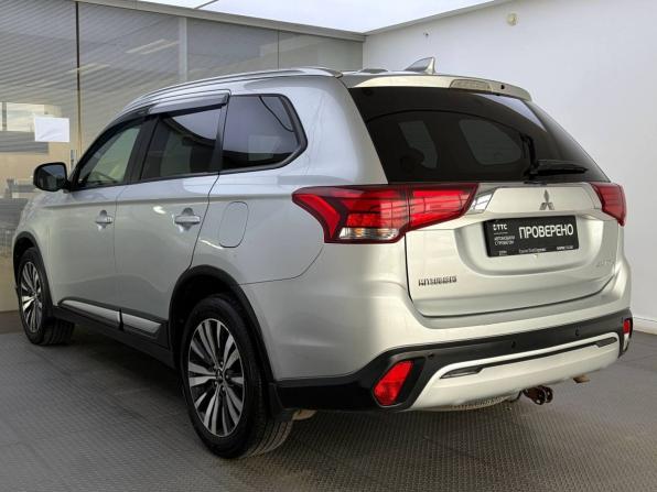 Mitsubishi Outlander III Рестайлинг 3 с пробегом 2018 года, цена 2 499 000 рублей, 66953 км, внедорожник, Автокод Объявления