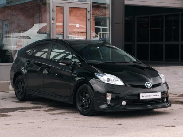Toyota Prius III Рестайлинг (XW30) с пробегом 2013 года, цена 990 000 рублей, 224539 км, лифтбек, Автокод Объявления