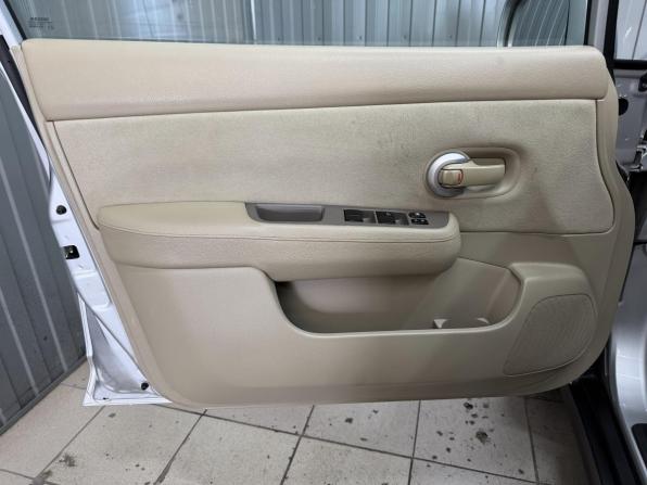 Nissan Tiida I с пробегом 2008 года, цена 740 000 рублей, 148920 км, хэтчбек, Автокод Объявления
