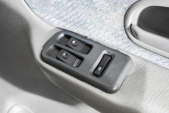 Mazda Bongo Friendee I с пробегом 1990 года, цена 419 000 рублей, 274000 км, минивэн, Автокод Объявления