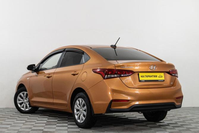Hyundai Solaris II с пробегом 2017 года, цена 1 469 000 рублей, 82800 км, седан, Автокод Объявления