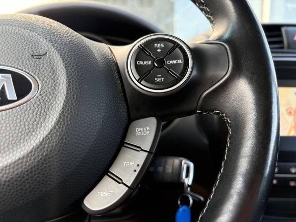 Kia Soul II Рестайлинг с пробегом 2018 года, цена 1 525 000 рублей, 135000 км, хэтчбек, Автокод Объявления