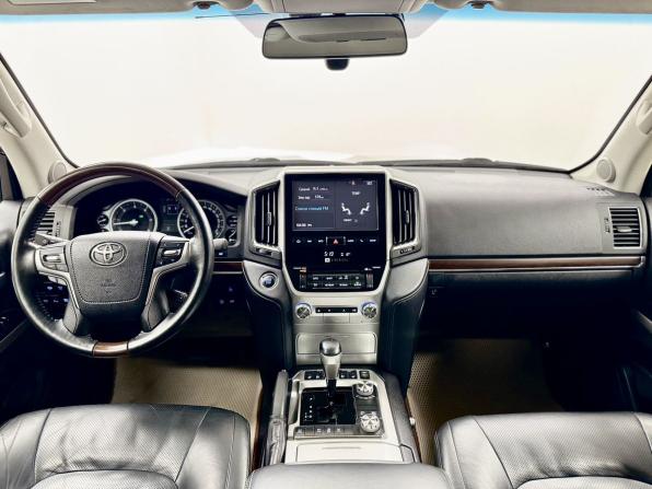 Toyota Land Cruiser 200 Series Рестайлинг 2 с пробегом 2016 года, цена 5 620 000 рублей, 181572 км, внедорожник, Автокод Объявления