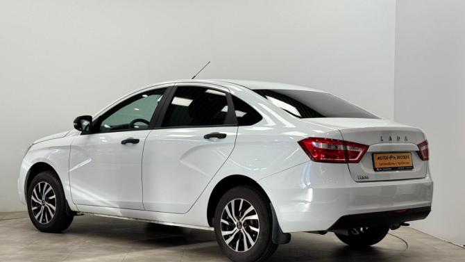 Lada (ВАЗ) Vesta I с пробегом 2020 года, цена 880 000 рублей, 130000 км, седан, Автокод Объявления