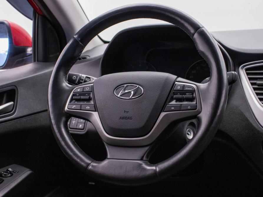 Hyundai Solaris II Москва  - изображение 16