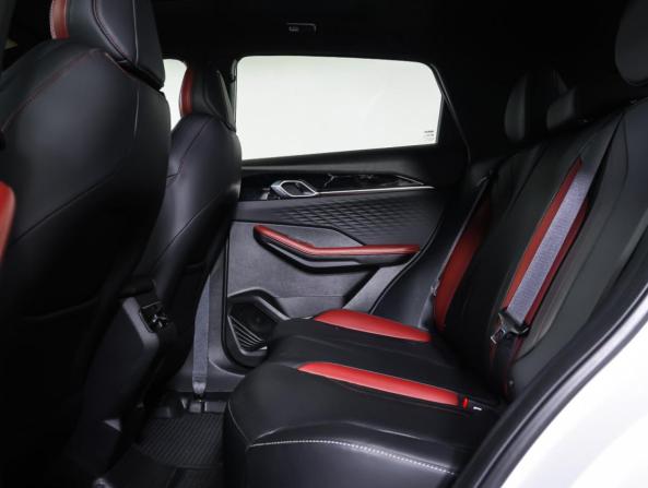 Geely Coolray I Рестайлинг с пробегом 2023 года, цена 2 290 000 рублей, 28289 км, внедорожник, Автокод Объявления