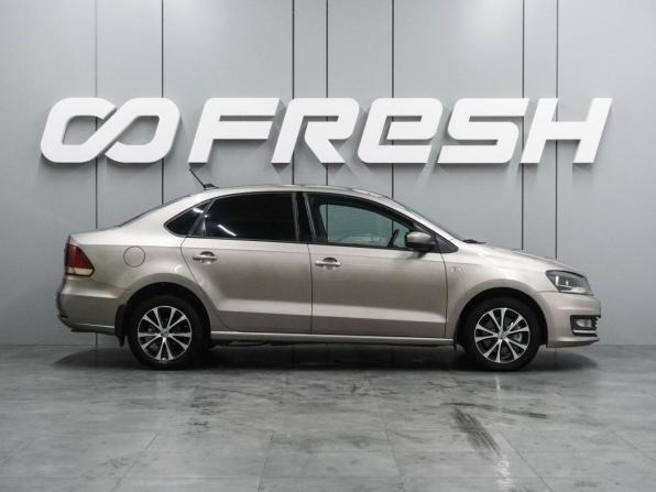 Volkswagen Polo V Рестайлинг с пробегом 2017 года, цена 1 097 000 рублей, 94590 км, седан, Автокод Объявления