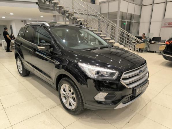 Ford Kuga II Рестайлинг с пробегом 2017 года, цена 1 530 000 рублей, 100060 км, внедорожник, Автокод Объявления