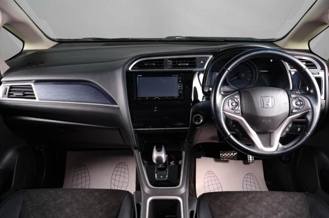 Honda Shuttle II с пробегом 2018 года, цена 1 349 000 рублей, 200135 км, универсал, Автокод Объявления