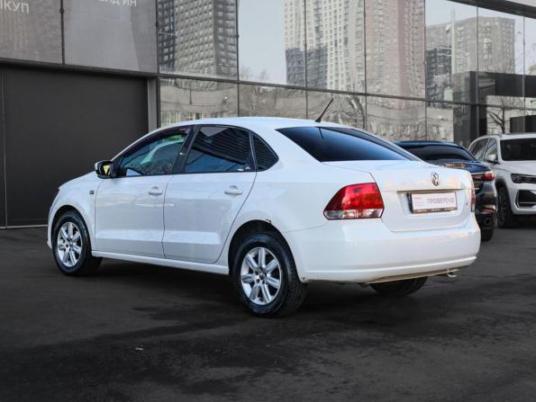 Volkswagen Polo V с пробегом 2014 года, цена 700 000 рублей, 214295 км, седан, Автокод Объявления