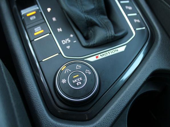 Volkswagen Tiguan II с пробегом 2019 года, цена 3 099 000 рублей, 99749 км, внедорожник, Автокод Объявления