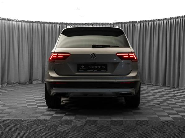 Volkswagen Tiguan II с пробегом 2019 года, цена 2 490 000 рублей, 120864 км, внедорожник, Автокод Объявления