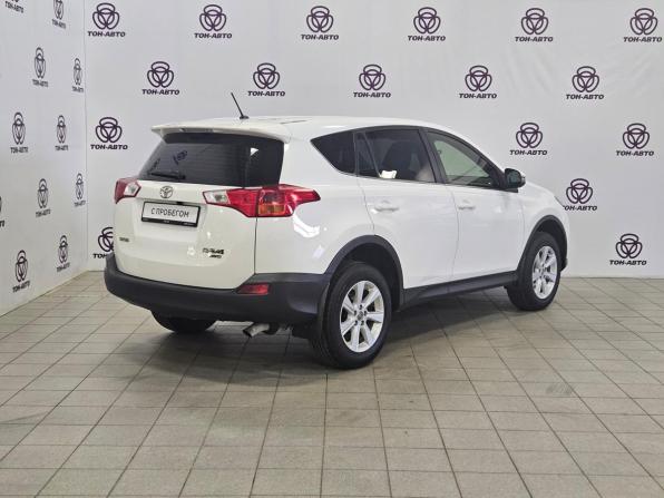 Toyota RAV4 IV (XA40) с пробегом 2015 года, цена 2 057 000 рублей, 105852 км, внедорожник, Автокод Объявления
