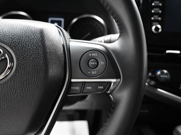 Toyota Camry VIII (XV70) Рестайлинг с пробегом 2021 года, цена 2 475 000 рублей, 70154 км, седан, Автокод Объявления