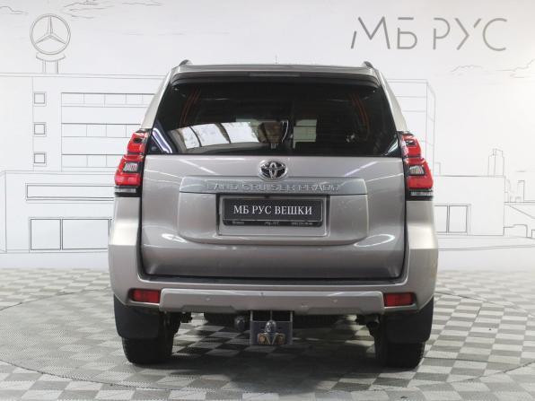Toyota Land Cruiser Prado 150 Series Рестайлинг 2 с пробегом 2018 года, цена 4 580 000 рублей, 137000 км, внедорожник, Автокод Объявления