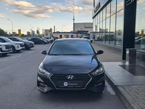 Hyundai Solaris II с пробегом 2017 года, цена 953 000 рублей, 170341 км, седан, Автокод Объявления