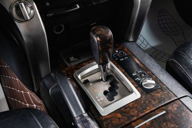 Toyota Land Cruiser 200 Series Рестайлинг 1 с пробегом 2013 года, цена 3 499 000 рублей, 268000 км, внедорожник, Автокод Объявления