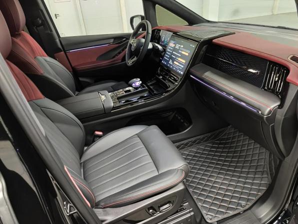 GAC M8 с пробегом 2026 года, цена 5 800 000 рублей, 3501 км, минивэн, Автокод Объявления