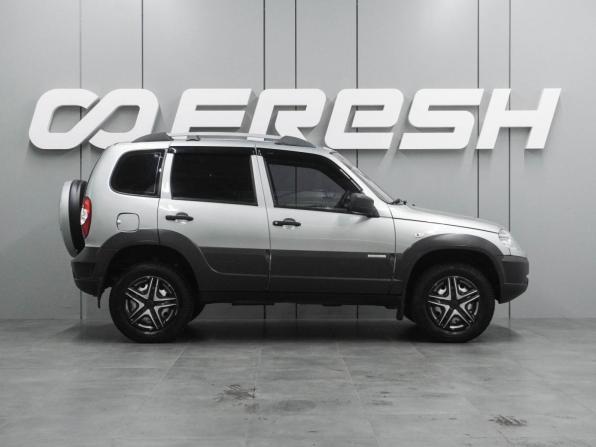 Chevrolet Niva I Рестайлинг с пробегом 2014 года, цена 629 000 рублей, 133814 км, внедорожник, Автокод Объявления