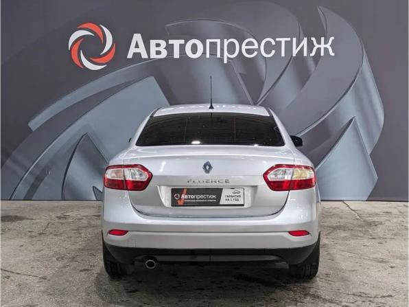 Renault Fluence I Рестайлинг с пробегом 2013 года, цена 500 000 рублей, 218006 км, седан, Автокод Объявления