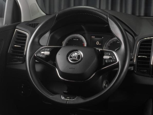 Skoda Karoq I с пробегом 2021 года, цена 2 099 000 рублей, 106187 км, внедорожник, Автокод Объявления