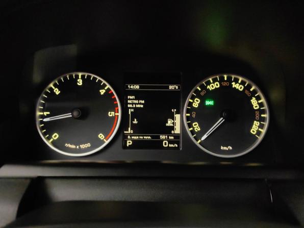 Land Rover Discovery IV Рестайлинг с пробегом 2013 года, цена 2 150 000 рублей, 248308 км, внедорожник, Автокод Объявления