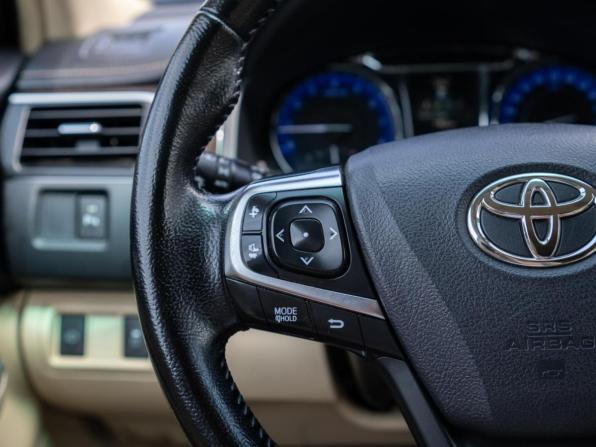 Toyota Camry VII (XV50) Рестайлинг с пробегом 2015 года, цена 1 999 000 рублей, 232357 км, седан, Автокод Объявления