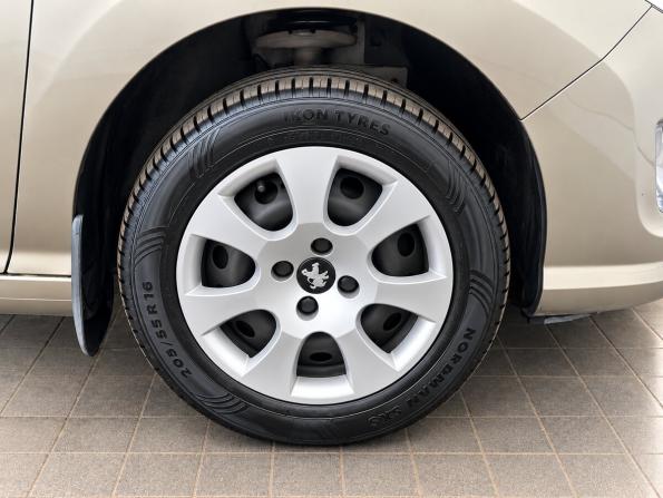 Peugeot 408 I с пробегом 2015 года, цена 790 000 рублей, 89105 км, седан, Автокод Объявления