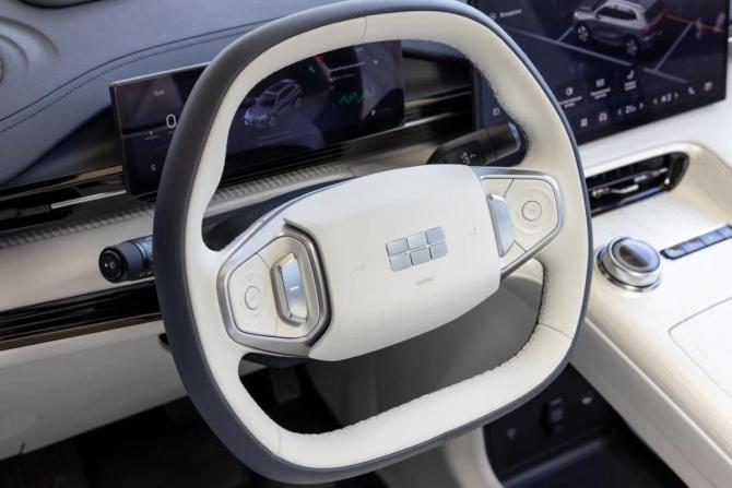 Новый Geely EX5 2025 года, цена 4 124 990 рублей, внедорожник, Автокод Объявления