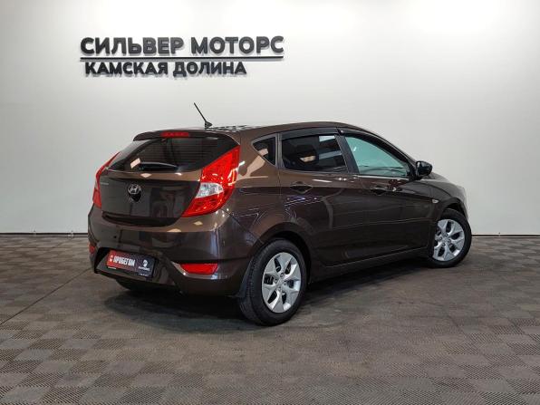 Hyundai Solaris I Рестайлинг с пробегом 2016 года, цена 849 000 рублей, 184500 км, хэтчбек, Автокод Объявления