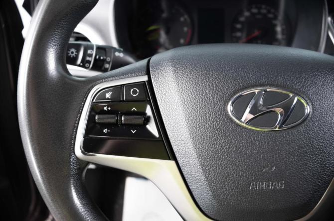 Hyundai Solaris II с пробегом 2019 года, цена 1 249 000 рублей, 263258 км, седан, Автокод Объявления