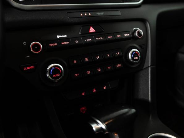 Kia Sportage IV Рестайлинг с пробегом 2020 года, цена 2 449 700 рублей, 131500 км, внедорожник, Автокод Объявления