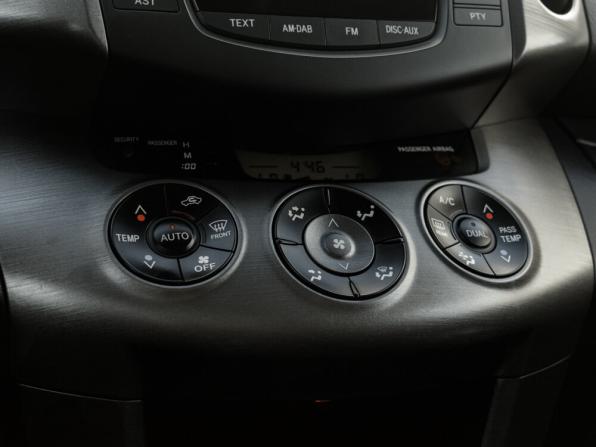 Toyota RAV4 III (XA30) Рестайлинг с пробегом 2012 года, цена 1 570 000 рублей, 168588 км, внедорожник, Автокод Объявления