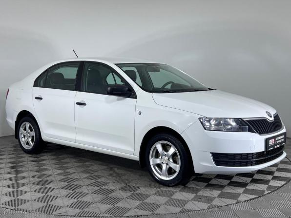 Skoda Rapid I с пробегом 2016 года, цена 1 297 000 рублей, 49308 км, лифтбек, Автокод Объявления