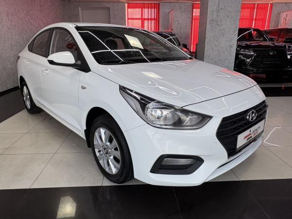 Hyundai Solaris II с пробегом 2018 года, цена 1 295 000 рублей, 114206 км, седан, Автокод Объявления