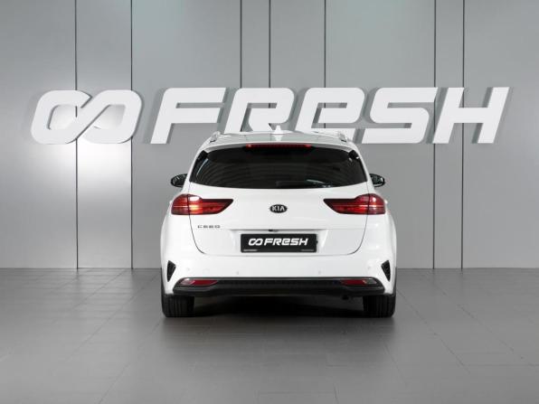 Kia Ceed III с пробегом 2019 года, цена 1 650 000 рублей, 199363 км, универсал, Автокод Объявления