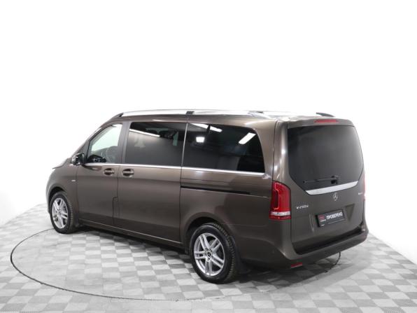 Mercedes-Benz V-Класс III (W447) с пробегом 2017 года, цена 4 549 000 рублей, 170546 км, минивэн, Автокод Объявления