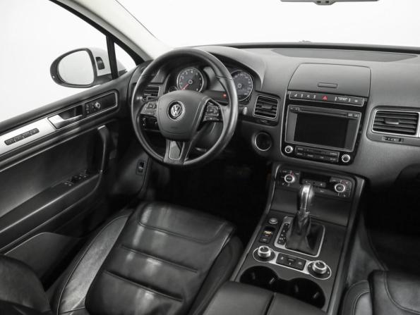 Volkswagen Touareg II Рестайлинг с пробегом 2015 года, цена 2 189 000 рублей, 231630 км, внедорожник, Автокод Объявления