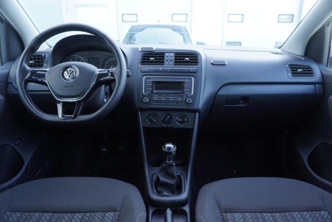 Volkswagen Polo V Рестайлинг с пробегом 2018 года, цена 849 000 рублей, 245992 км, седан, Автокод Объявления