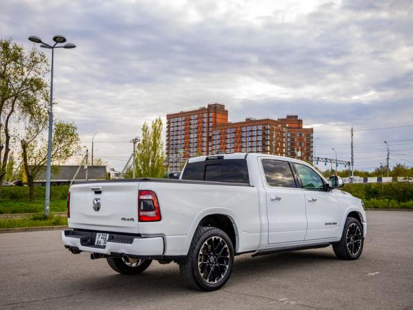 Ram 1500 V с пробегом 2021 года, цена 7 648 000 рублей, 59317 км, offers.body_type.unknown, Автокод Объявления