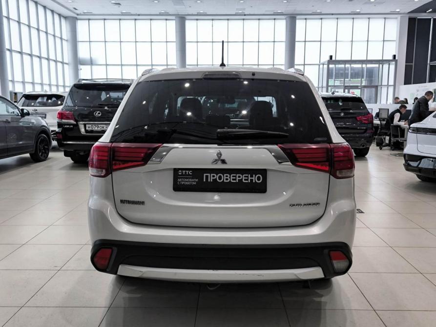 Mitsubishi Outlander III Рестайлинг 2 Казань  - изображение 7