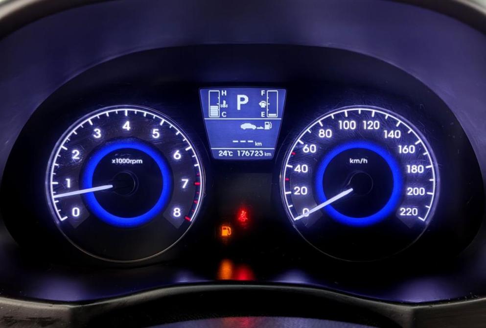 Hyundai Solaris I Рестайлинг Волгоград  - изображение 12