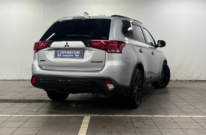 Mitsubishi Outlander III Рестайлинг 3 с пробегом 2019 года, цена 2 050 000 рублей, 155000 км, внедорожник, Автокод Объявления