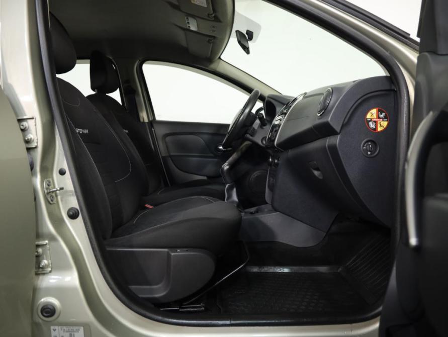 Renault Sandero II Санкт-Петербург  - изображение 21