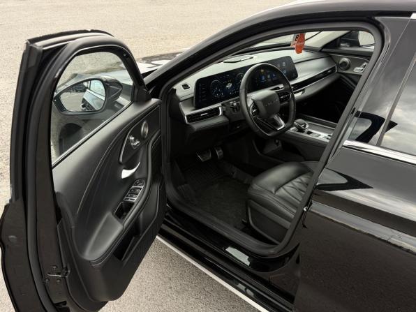 Chery Arrizo 8 с пробегом 2024 года, цена 1 830 000 рублей, 39000 км, седан, Автокод Объявления