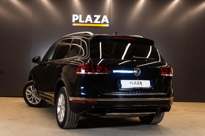 Volkswagen Touareg II Рестайлинг с пробегом 2017 года, цена 2 800 000 рублей, 189657 км, внедорожник, Автокод Объявления